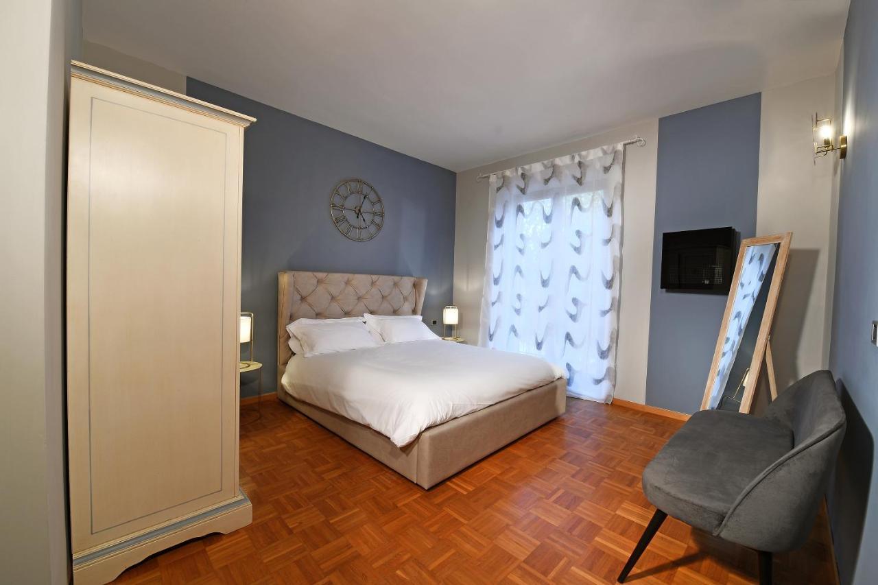 Panoramic Villa Garassino - Country Rooms And Fine Restaurant Treiso Exterior foto