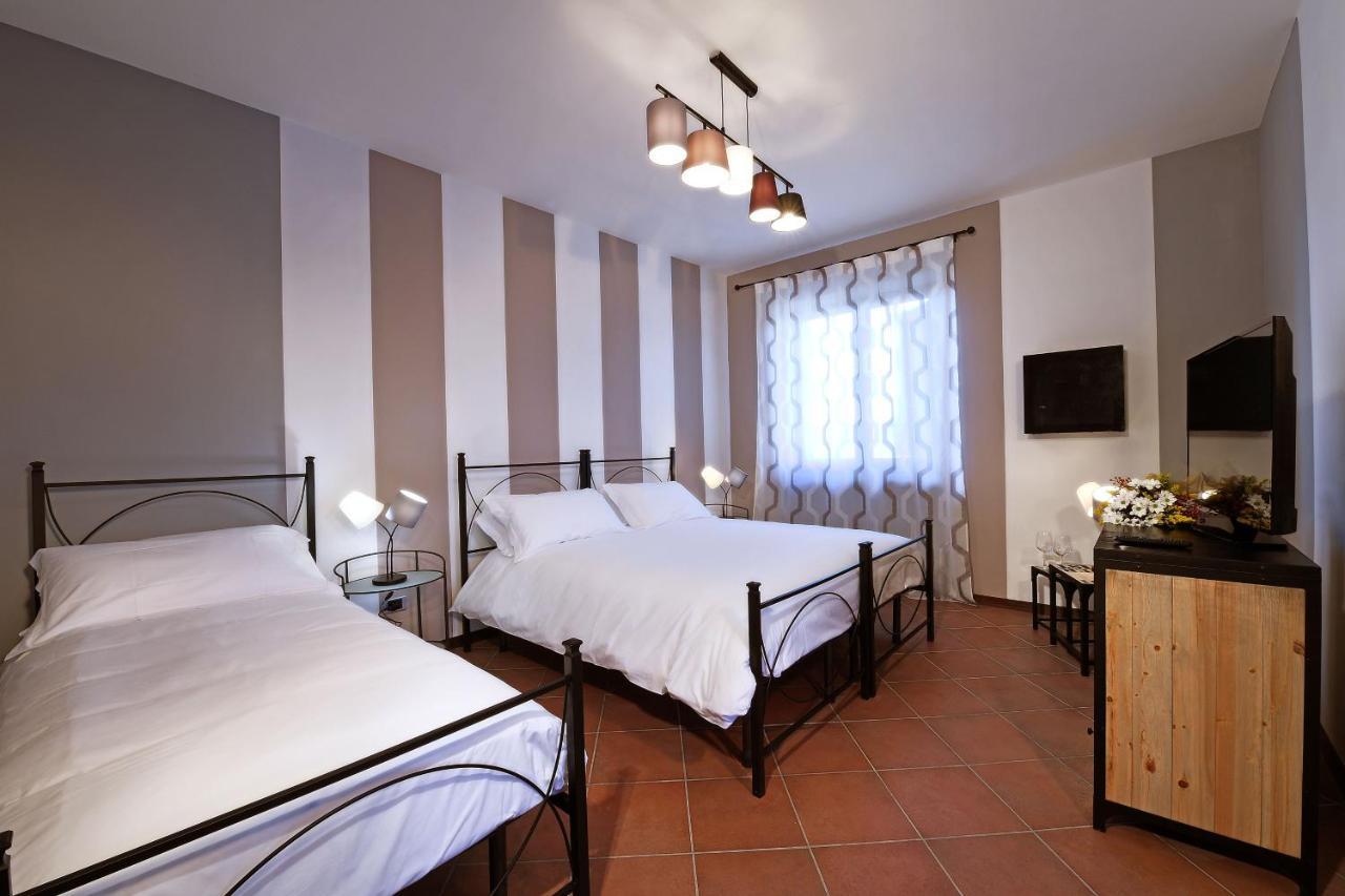 Panoramic Villa Garassino - Country Rooms And Fine Restaurant Treiso Exterior foto