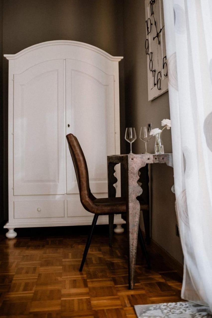 Panoramic Villa Garassino - Country Rooms And Fine Restaurant Treiso Exterior foto